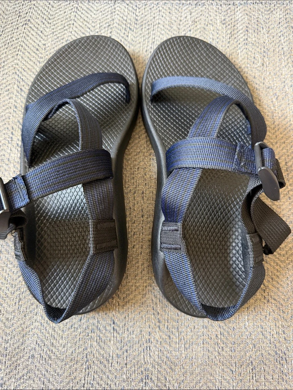 Chaco Men’s Z/Cloud Blue Striped Black Sandals Size: 9